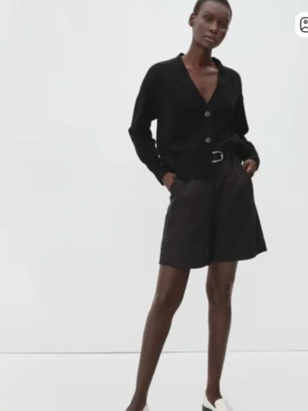 Everlane | The Cropped Cashmere Cardigan | Black | Medium